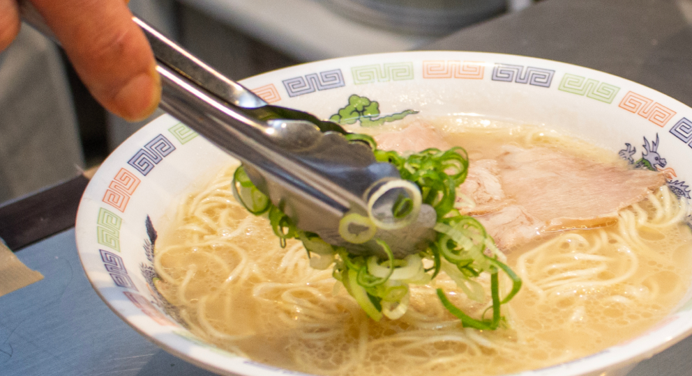 驚きのスピード提供お客さまを待たせないラーメン